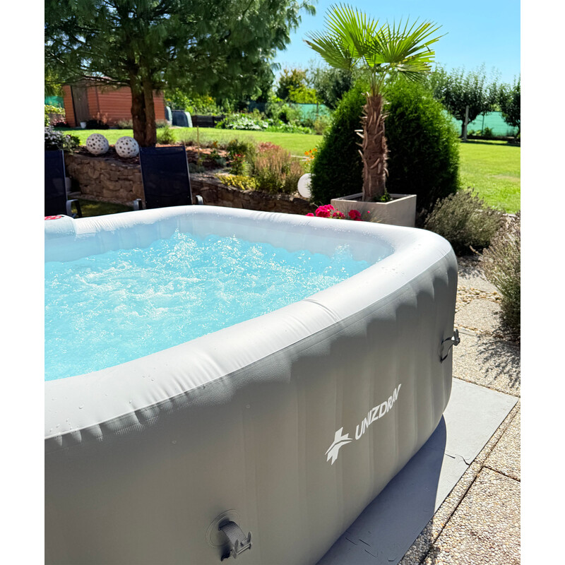 Nafukovací vířivka UNIZDRAV pro 4 osoby (Používaný kus)