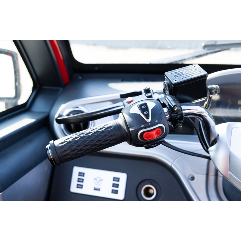 Elektrický tříkolový skútr UNIZDRAV MiniCar (Používaný kus)