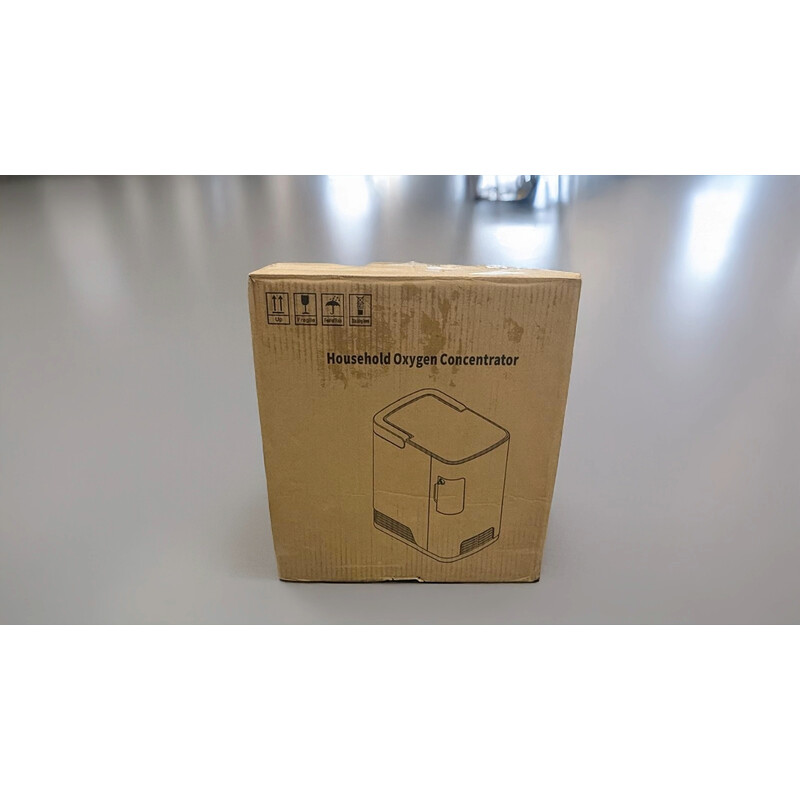 Kyslíkový koncentrátor s hlasovým výstupem UNIZDRAV, 7 l/min, imitace dřeva (Používaný kus)