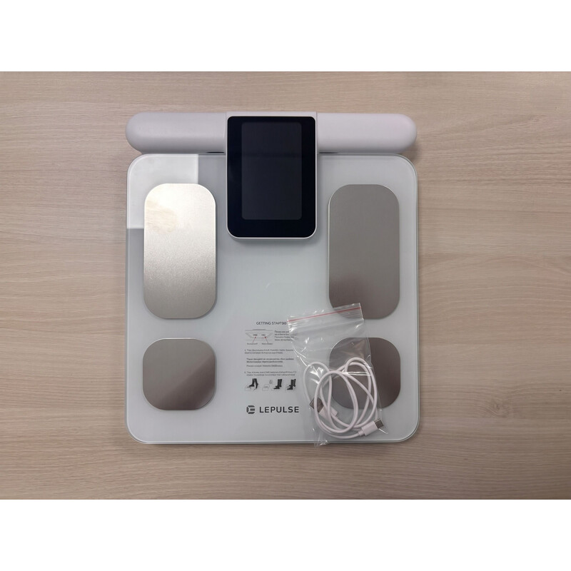 Profesionální SMART váha s funkcí analýzy těla a LED displejem na rukověti + mobilní aplikace a Bluetooth (Používaný kus)