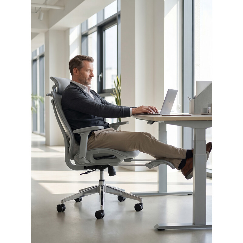 Kancelářská ergonomická židle s podnožkou UNIZDRAV