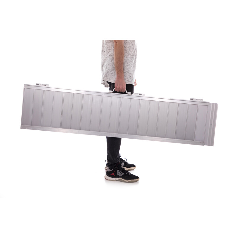 Sklápěcí nájezdová rampa, 120 cm (Zánovní kus)